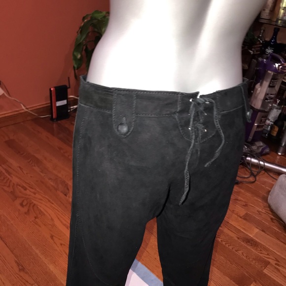 Real Suede Capris - Picture 5 of 8